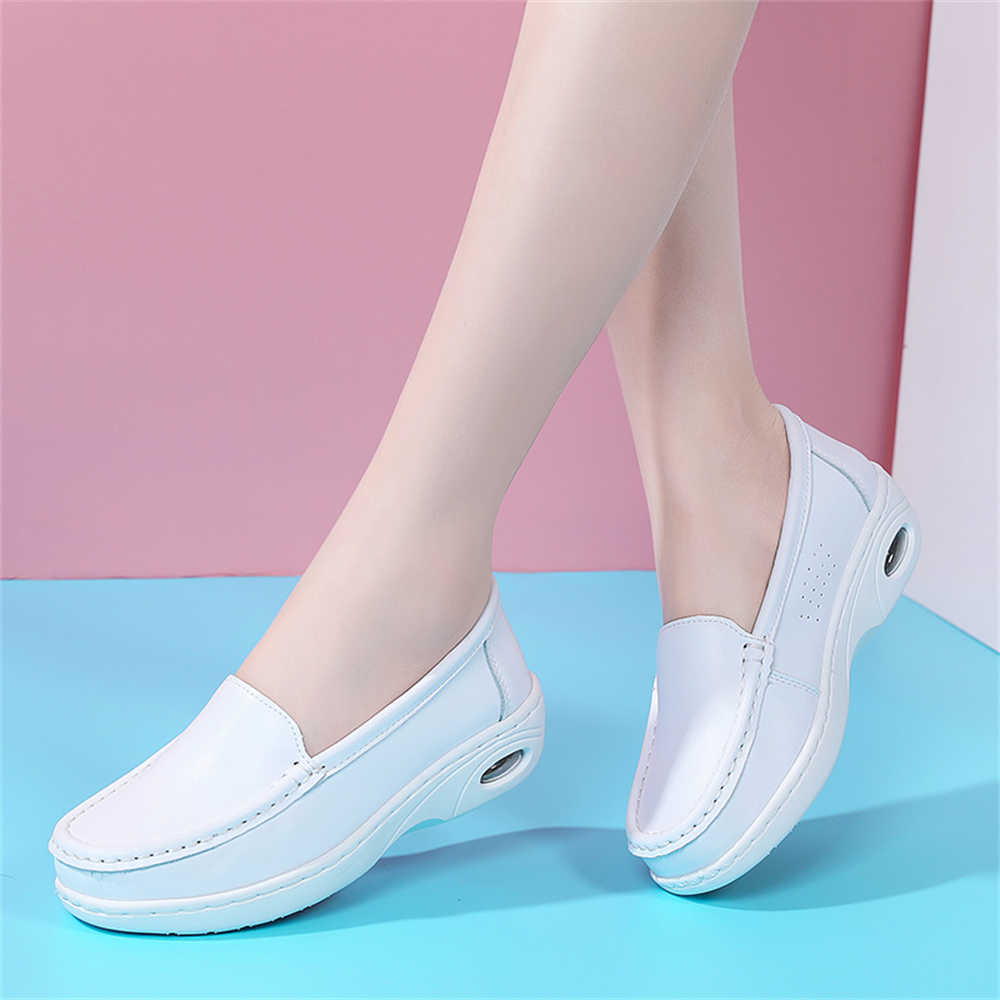 Chunky White Sole Heel Shoes O - đánh giá và giá Sewing Industry
